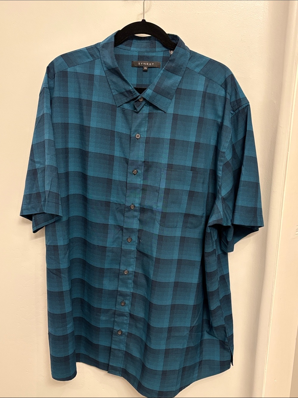 Men's Blue Plaid Short-Sleeve Button-Up Shirt